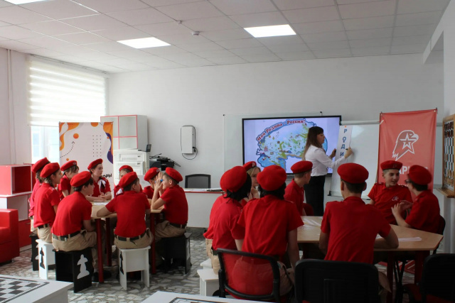 Победитель районного конкурса «Советник директора по воспитанию» - МБОУ ОСОШ №3