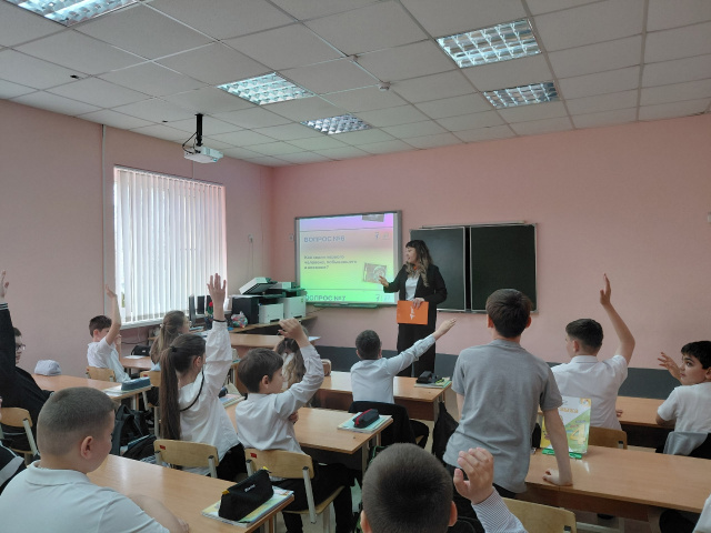 День Космонавтики - МБОУ ОСОШ №3