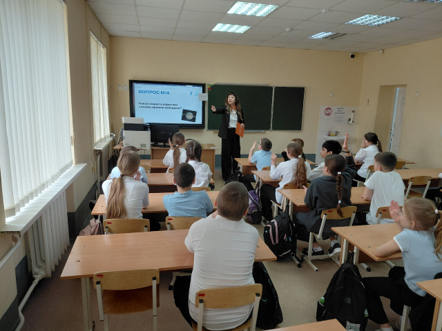 День Космонавтики - МБОУ ОСОШ №3